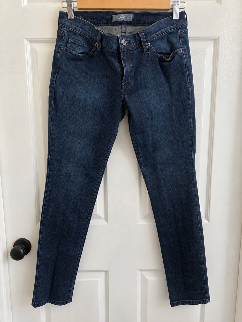 Levi’s Dark Wash Skinny Jeans Women’s Denim Slim Fit 11 pre loved
